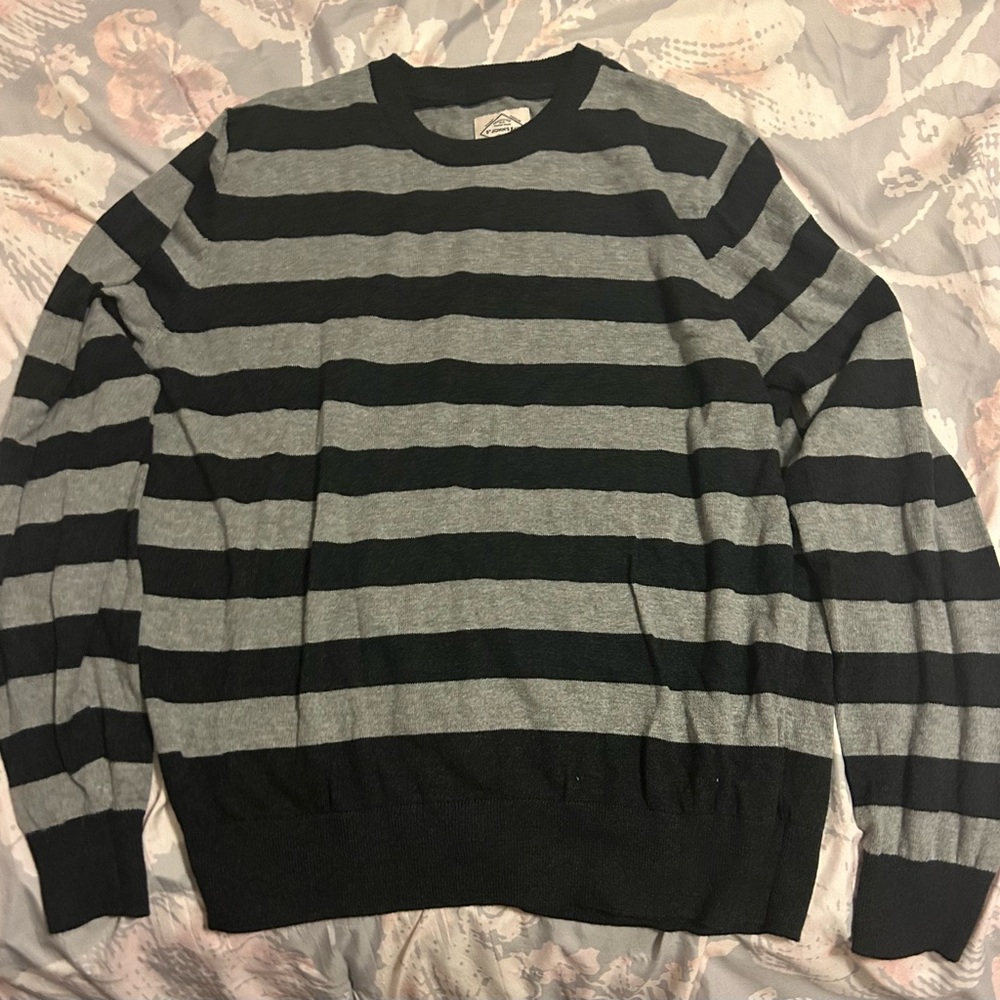 St. John’s Bay Men’s Sweater